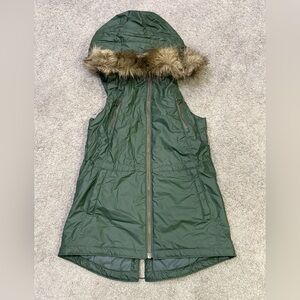Green Athleta removable Hood Women's Vest with Faux Fur Trim